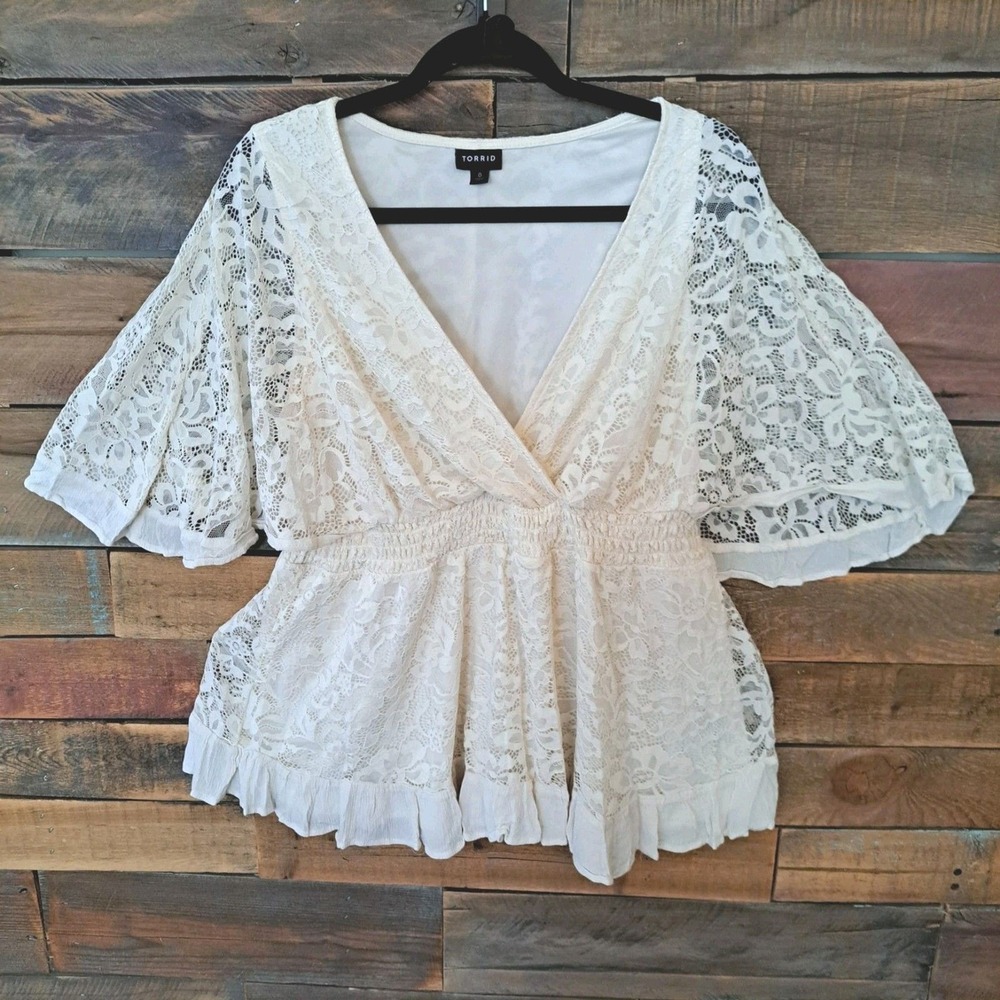 Torrid Size 0 - L/12 Women's Top Ivory Stretch Lace Dolman Sleeve Feminine Boho